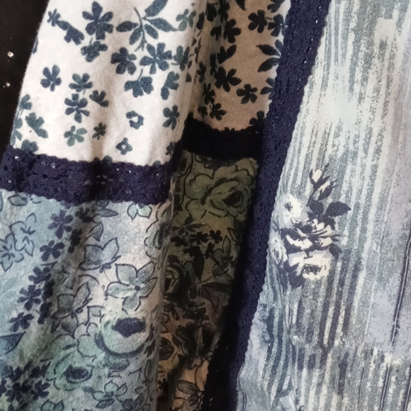 Tank top - Picture 3 of 5